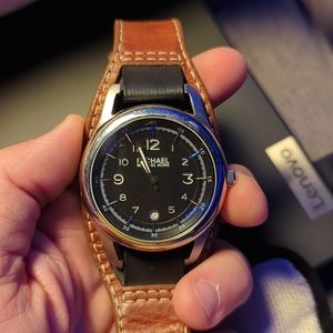 Very rare Michael Kors Men's watch w/ genuine leather band